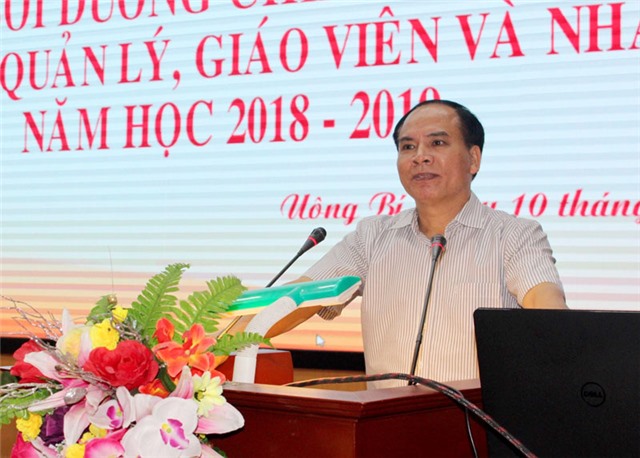 450 cán bộ, giáo viên tham gia lớp bồi dưỡng chính trị 