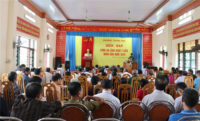 Công an phường Thanh Sơn lắng nghe ý kiến nhân dân 