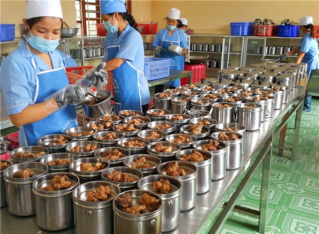 Đảm bảo VSATTP trong trường học: Cách làm của Uông Bí