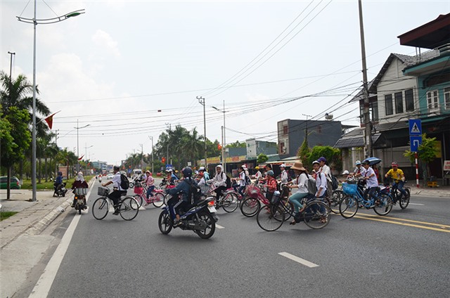 Người dân phường Phương Đông mong muốn có một cây cầu vượt