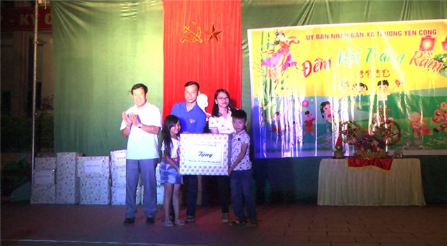 Tổ chức trung thu cho các em thiếu nhi xã Thượng Yên Công