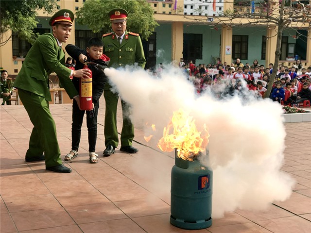 Tuyên truyền PCCC tại Trường Tiểu học Lý Thường Kiệt