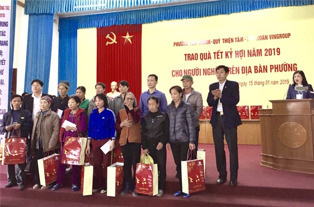 Phường Yên Thanh: chăm lo tết cho đối tượng chính sách