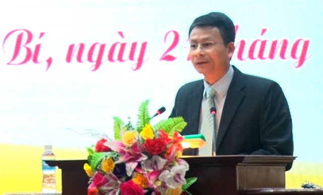 Thường trực Thành ủy giao ban với Bí thư Chi bộ, khu trưởng, Trưởng Ban công tác Mặt trận thôn, khu dân cư