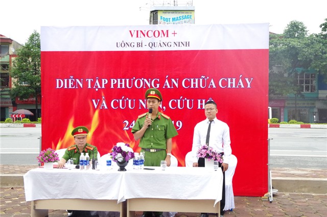 Diễn tập phương án chữa cháy và cứu nạn cứu hộ tại Trung tâm thương mại Vincom+