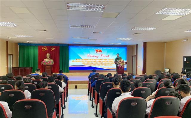 Tuyên truyền, giáo dục pháp luật cho cán bộ, đoàn viên thanh niên