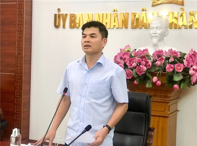UBND thành phố giao ban thường kỳ tháng 10