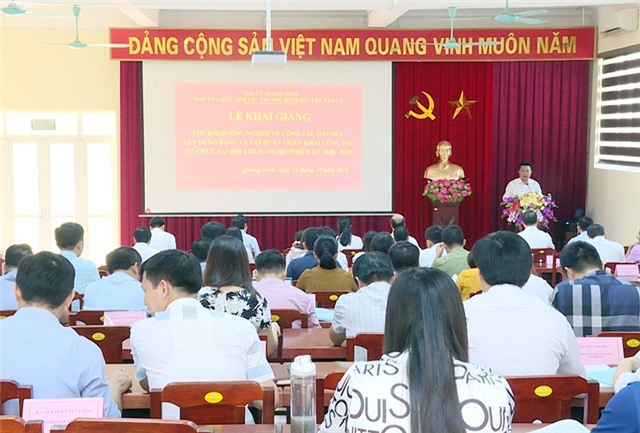 Siết chặt kỷ cương, chuẩn bị tốt nhân sự cho đại hội Đảng các cấp