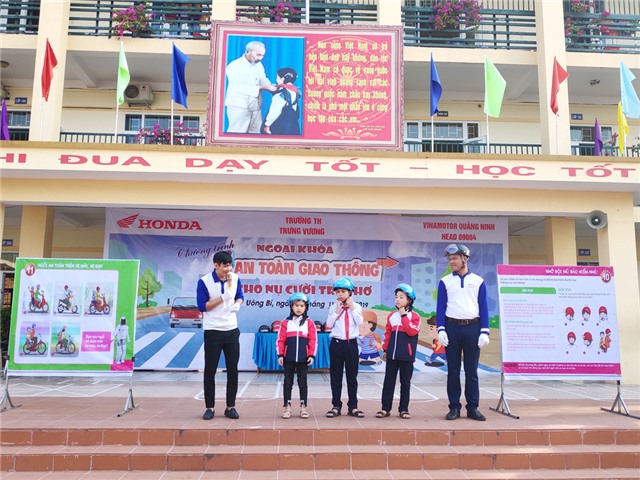 Ngoại khóa An toàn giao thông: “Cho nụ cười trẻ thơ”