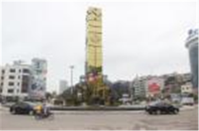 Cấm đường phục vụ diễu hành biểu diễn xiếc