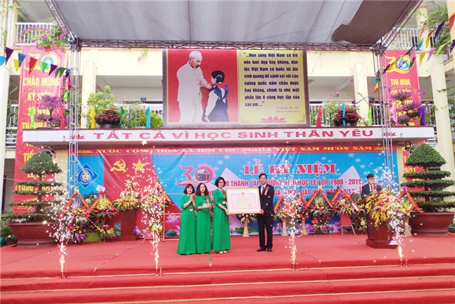 Lễ kỷ niệm 30 năm thành lập Trường Tiểu học Lê Lợi