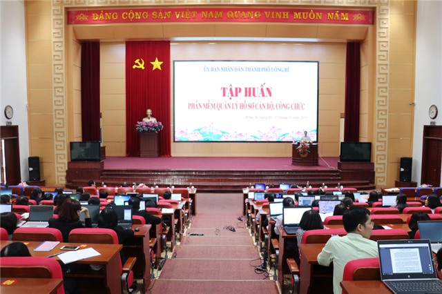 TP Uông Bí: Tập huấn sử dụng phần mềm quản lý hồ sơ cán bộ, công chức, viên chức