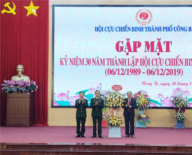 Gặp mặt kỷ niệm 30 năm ngày thành lập Hội CCB Việt Nam