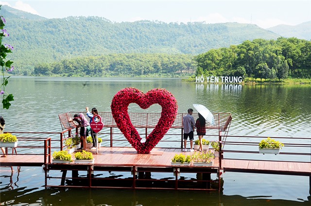 Uông Bí - Khởi sắc ngành "công nghiệp không khói"