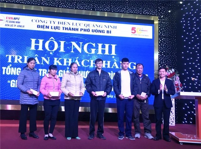 Điện lực thành phố Uông Bí: tri ân khách hàng