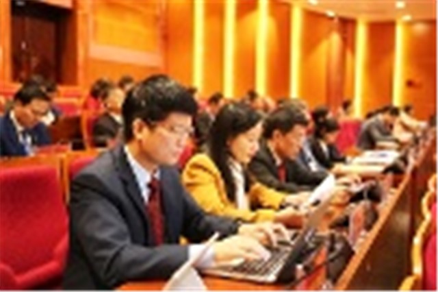 HĐND tỉnh nghe báo cáo, tờ trình tại kỳ họp thứ 15