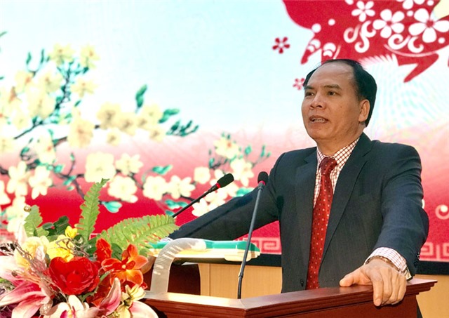 Lãnh đạo thành phố gặp mặt cán bộ, công chức, viên chức đầu xuân Kỷ Hợi