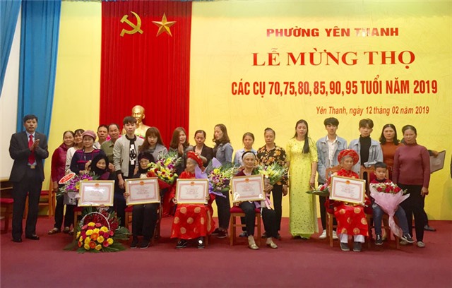 Phường Yên Thanh mừng thọ người cao tuổi