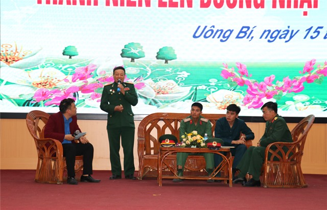 Uông Bí gặp mặt tân binh lên đường nhập ngũ