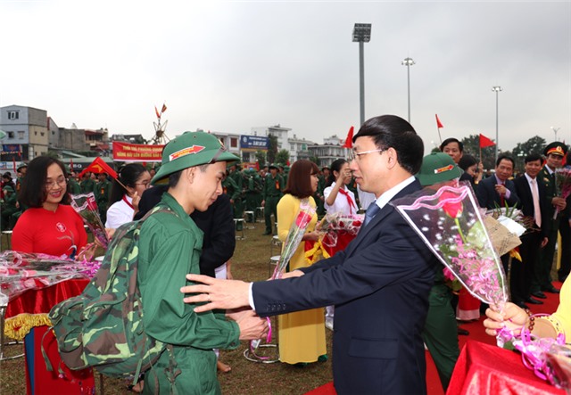 Uông Bí náo nức ngày hội tòng quân