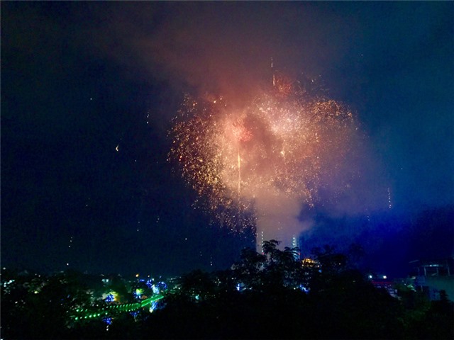 Video Clip: Uông Bí đêm giao thừa Tết Kỷ Hợi, lễ hội của âm nhạc, ánh sáng, niềm tin và hy vọng