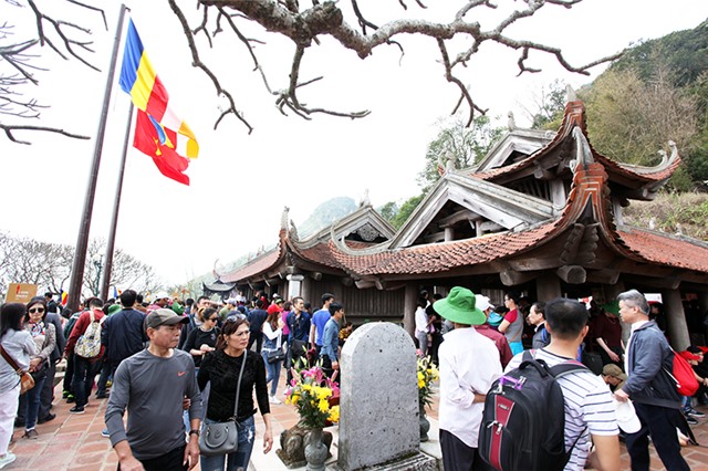 Hai ngày đầu năm mới Kỷ Hợi, Yên Tử đón trên 12,2 ngàn lượt khách