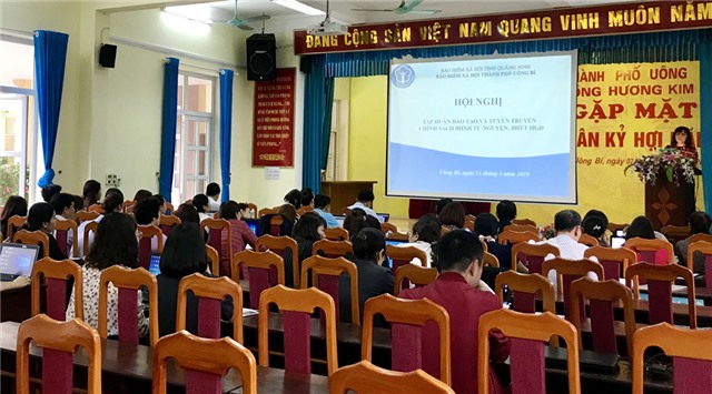 Tập huấn nghiệp vụ thu BHXH tự nguyện, BHYT hộ gia đình năm 2019