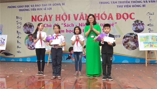 Sôi nổi Ngày hội Sách tại Trường Tiểu học Lê Lợi