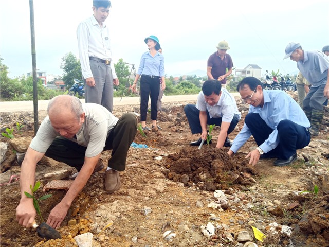 Phường Yên Thanh ra quân chỉnh trang đô thị, tổng vệ sinh môi trường