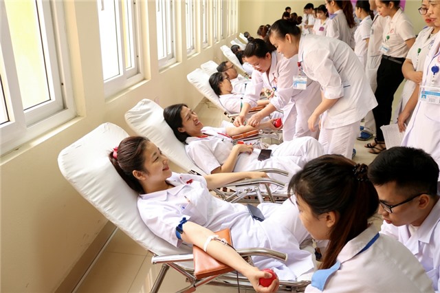 Bệnh viện Việt Nam - Thụy Điển Uông Bí tổ chức hiến máu tình nguyện