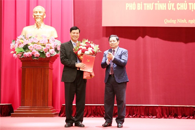 Chủ tịch UBND tỉnh Nguyễn Đức Long nhận Huân chương Độc lập hạng Ba và Quyết định nghỉ hưu