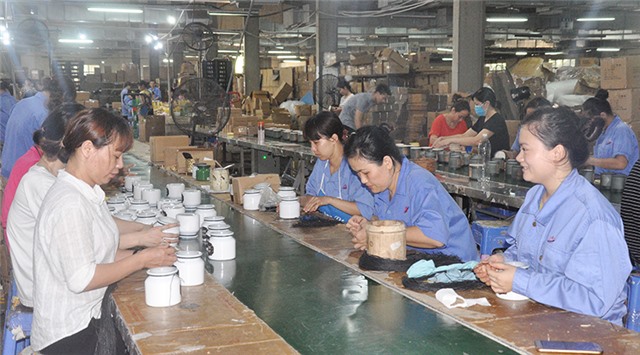 Xung quanh đề xuất tăng giờ làm thêm