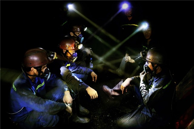 Khi thợ lò làm báo...