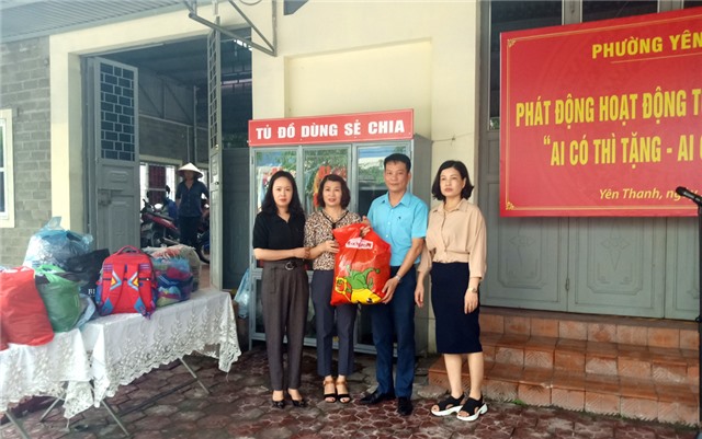 Phường Yên Thanh ra mắt mô hình “Tủ đồ dùng sẻ chia”