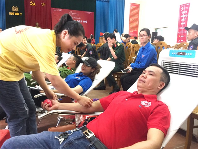Chương trình “Giọt hồng đất mỏ” tiếp nhận 230 đơn vị máu tại TP Uông Bí