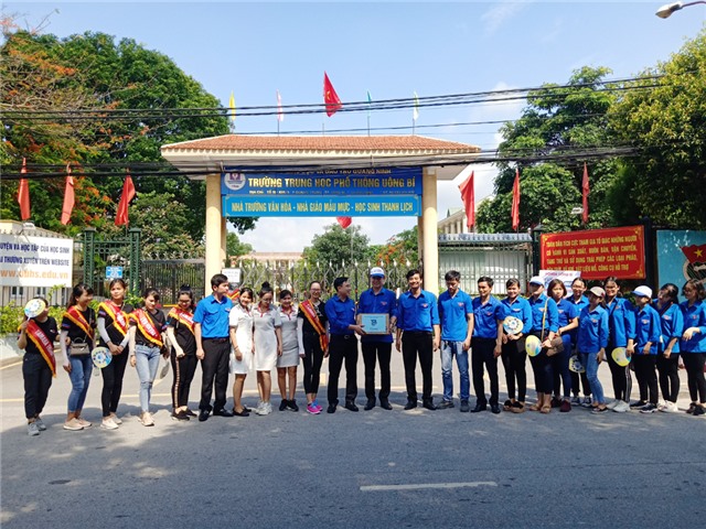 Động viên tình nguyện viên phục vụ thi THPT Quốc gia