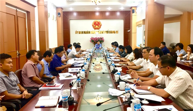 UBND thành phố giao ban công tác tuần