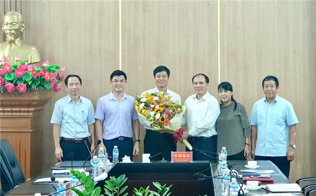 Đồng chí Phạm Tuấn Đạt, UVBTV TU, Phó Chủ tịch UBND thành phố được bầu giữ chức Phó Bí thư Thành ủy Uông Bí, nhiệm kỳ 2015-2020