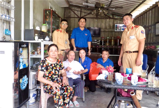 Tuổi trẻ phường Phương Đông: Tưởng nhớ, tri ân người có công