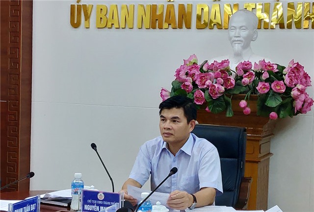 UBND thành phố giao ban thường kỳ 