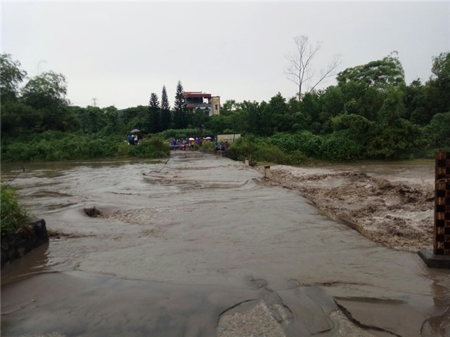 Các xã, phường khẩn trương ứng phó với mưa lũ