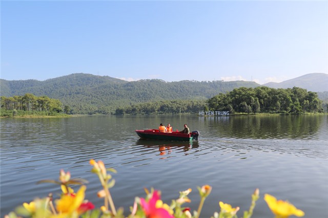 Thông tin báo chí Công tác quản lý Nhà nước về các hoạt động kinh doanh dịch vụ tại Hồ Yên Trung, phường Phương Đông, TP Uông Bí