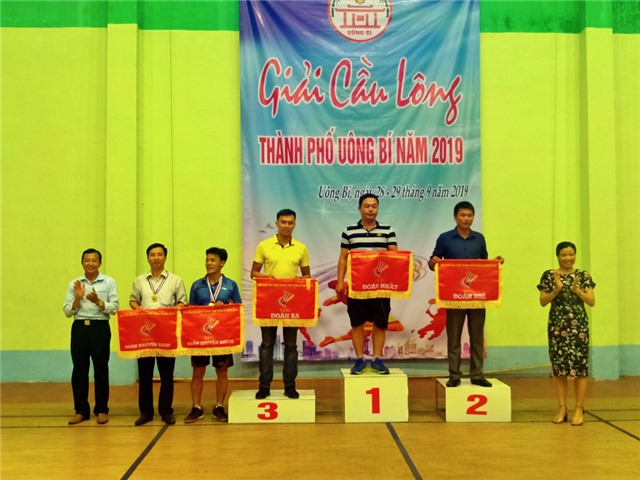 Bế mạc giải cầu lông thành phố Uông Bí năm 2019
