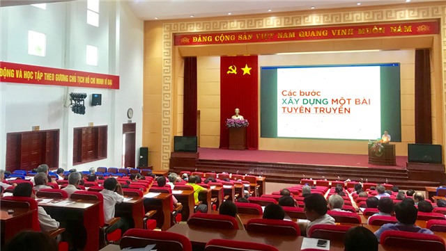 Tập huấn công tác rà soát hộ nghèo, hộ cận nghèo năm 2019