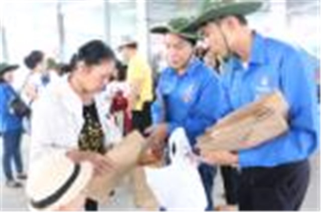 Tiết chế, thay thế và ngưng sử dụng túi nilon