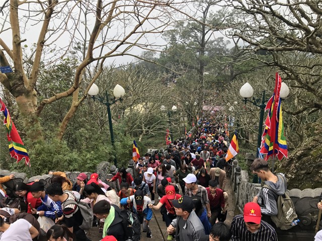 Miễn phí tham quan vãng cảnh Yên Tử ngày khai hội