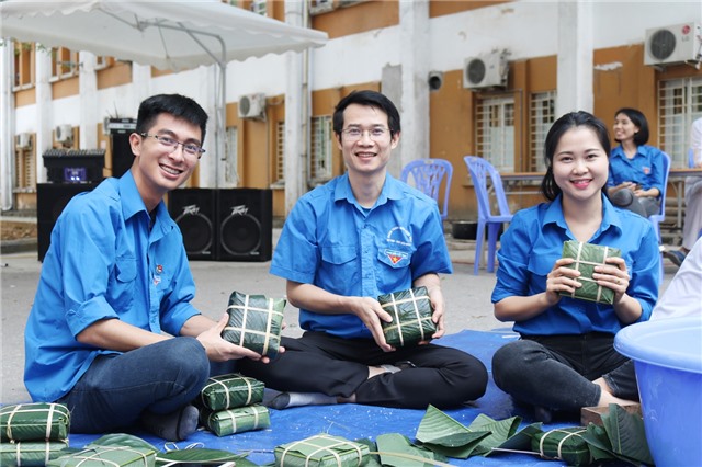 "Phiên chợ ngày xuân" tại Bệnh viện Việt Nam – Thụy Điển Uông Bí