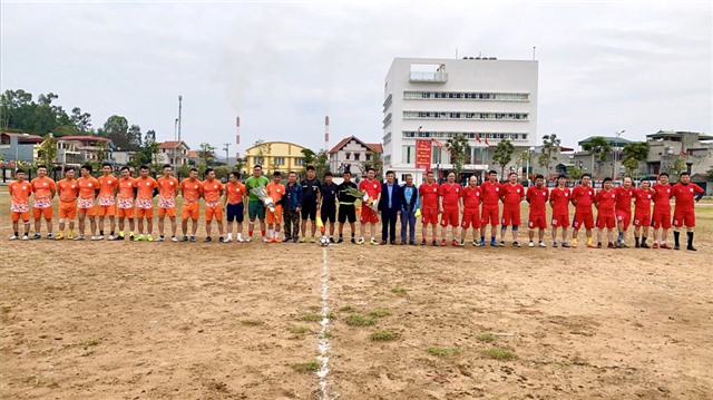 Giao hữu bóng đá đầu xuân