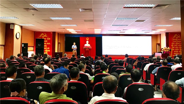 Tập huấn kỹ năng, phương pháp chăm sóc, làm việc với người khuyết tật