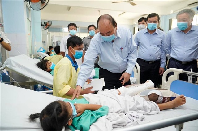 Để không ai bị bỏ rơi, không còn trẻ em phải đu dây qua sông dữ